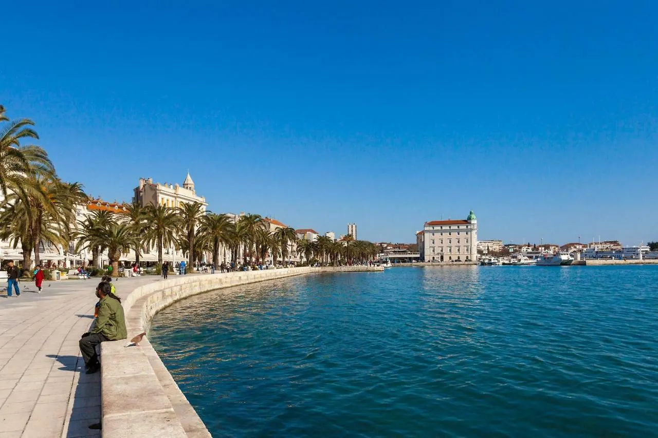 New Luxury Apartment Nives On Seaside Split