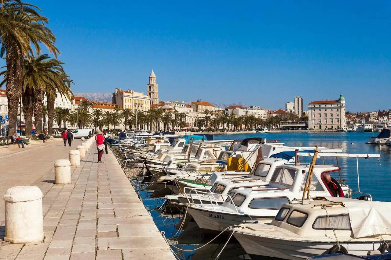 New Luxury Apartment Nives On Seaside Split Kroatien